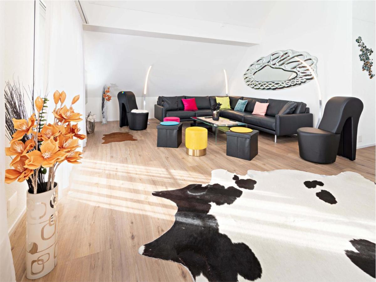 Exklusive 5,5 Zimmer Wohnung Fuer Familien Und Business 에스첸즈 외부 사진